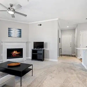 Pure 2 Bed N Mcdowell Mtn Ranch Gym Pool Scottsdale