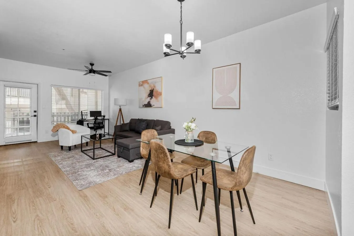 Pet-Friendly Scottsdale Pool Basketball Court 0*,